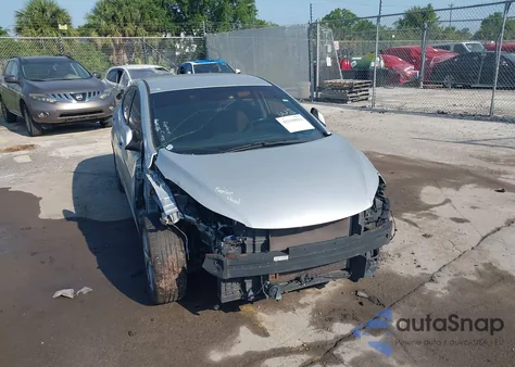 2015 Hyundai Elantra Limited из США, поврежденный, VIN 5NPDH4AE7FH640682